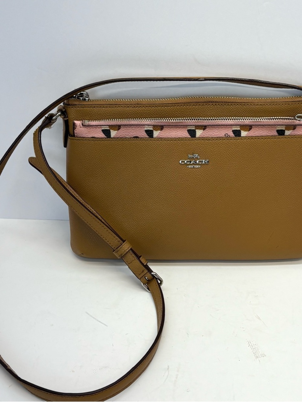 Coach Madison Tan Brown Leather East West Butterfly Dot Crossbody Bag Preppy - Picture 2 of 12